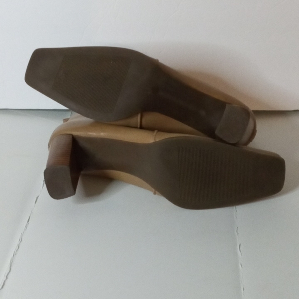 Worthington Women's Ankle Boots, US 10, Tan Slipon pre-owned - Picture 9 of 9